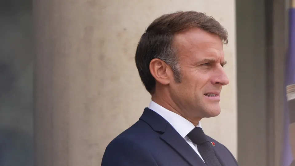 Sarkozy. Macron criticado por "silêncio ensurdecedor" após juíza ameaçada