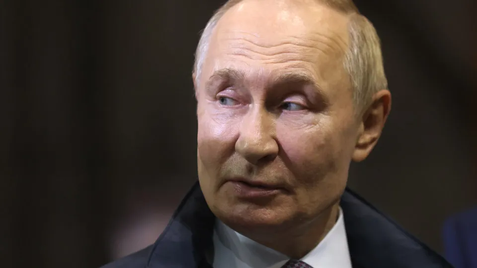 Kremlin está 'à espera' de Trump: "Convite mantém-se. Putin ficará feliz"
