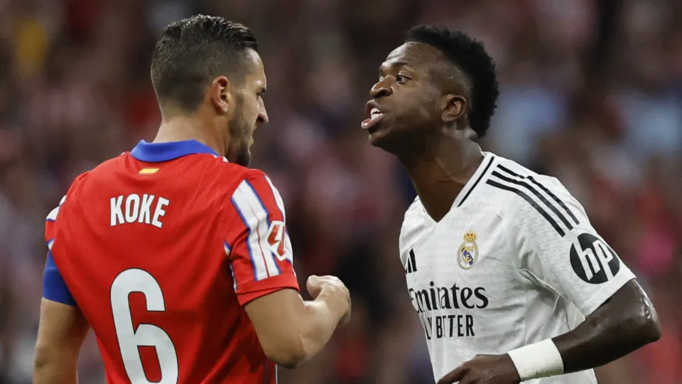 Vinícius Jr. e Koke 'pegados' no Atlético-Real Madrid. "Chorão de me***"