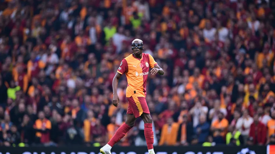 Osimhen 'derruba' Liverpool. Bayern e Marselha com festival ofensivo