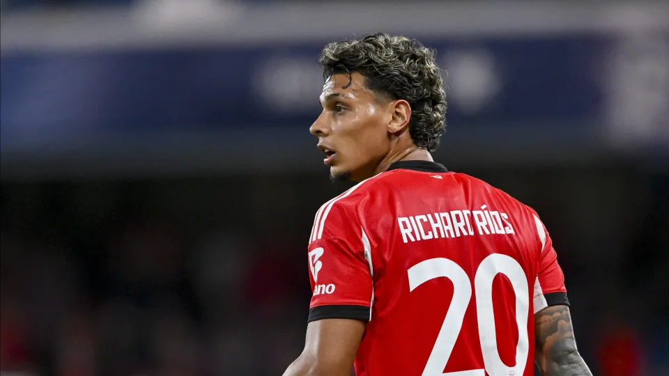 Cansaço à vista? Richard Ríos regressa ao Benfica sem férias após Mundial