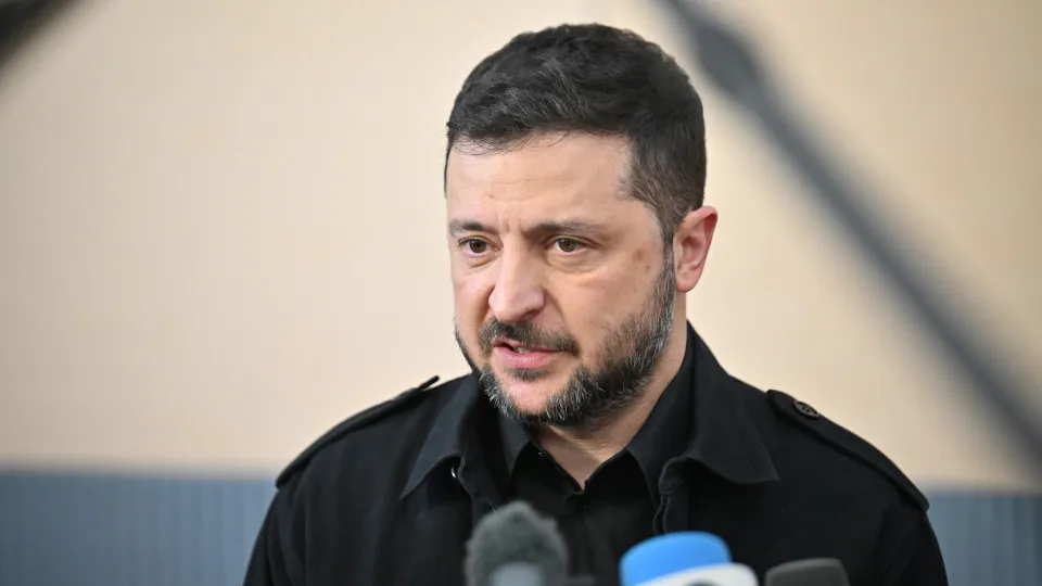 "Não vamos ficar em silêncio": Zelensky promete apoio à UE contra drones