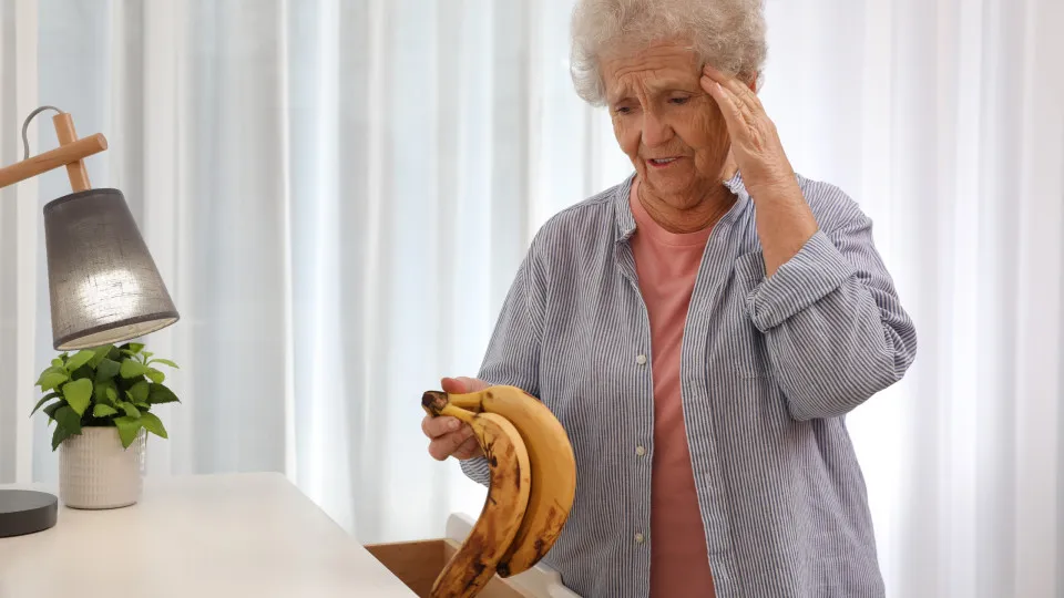 A forma como fala pode ser um indicador de Alzheimer. Perceba