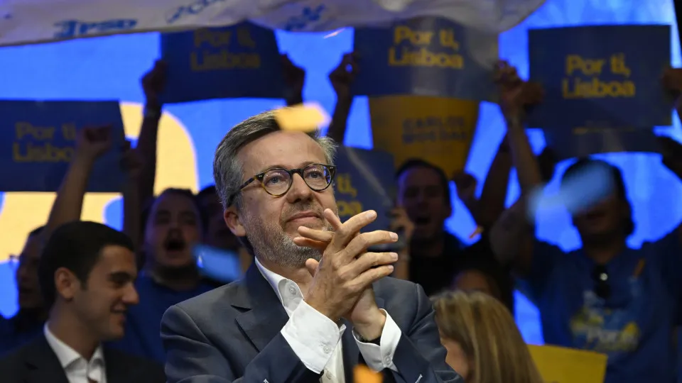 Moedas contraria ideia de corrida renhida: "Na rua estou sempre à frente"