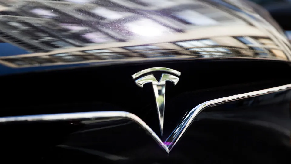 Tesla vendeu quase meio milhão de carros de junho a setembro