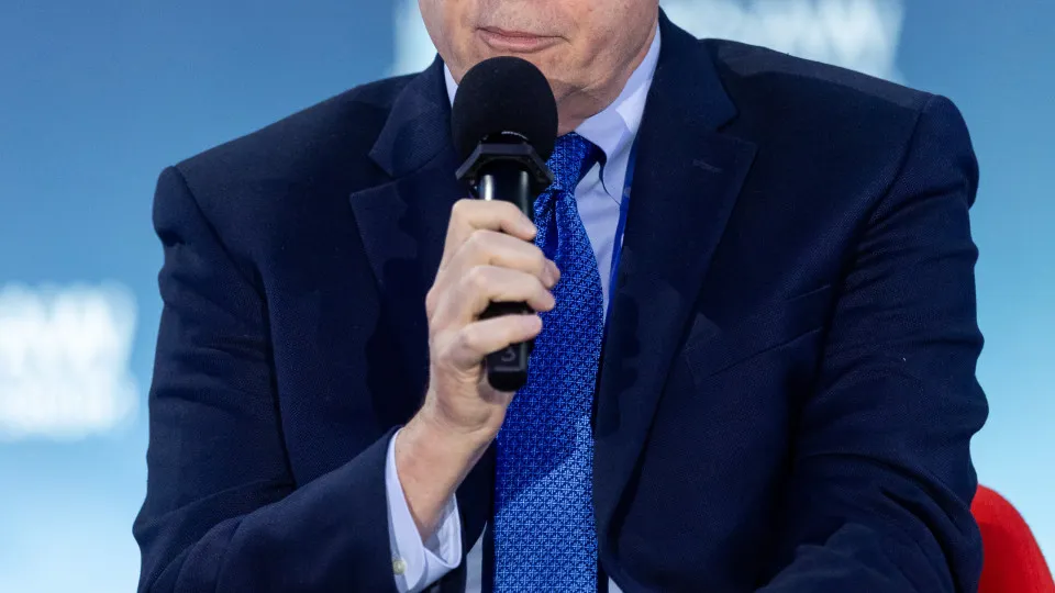 "A melhor maneira de evitar a guerra é mostrar que se está preparado"