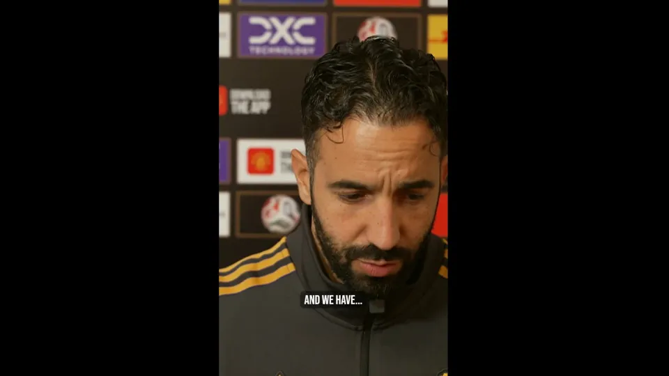 A (curta) explicação de Amorim após mudança drástica na baliza do United
