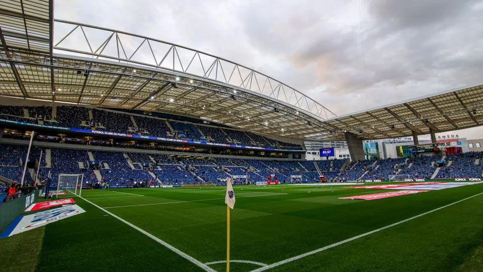 FC Porto inicia defesa do título contra o Alverca