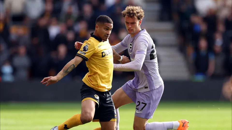 Vítor Pereira é expulso e Wolves deixam fugir vitória. Newcastle vence
