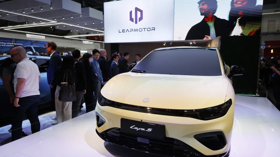 Leapmotor B05 Ultra será o primeiro 'hot hatch' da marca
