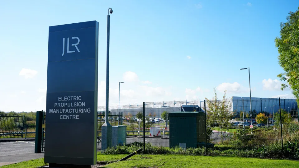 Jaguar Land Rover sofreu quebra de receitas milionária após ciberataque