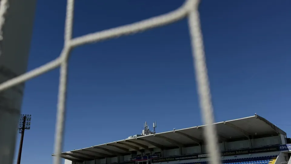 Felgueiras e Paços de Ferreira empatam sem golos em jogo particular