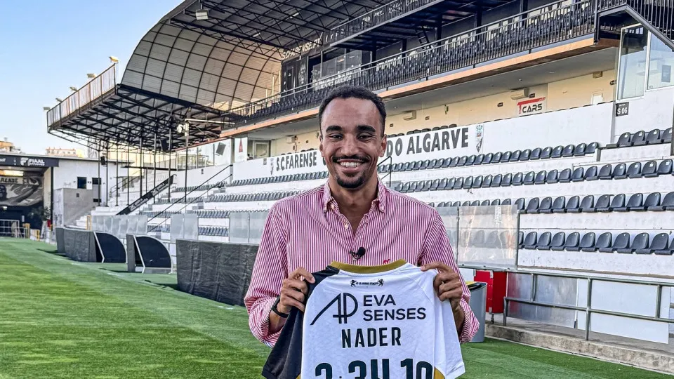Isaac Nader foi homenageado pelo Farense e um pormenor saltou à vista