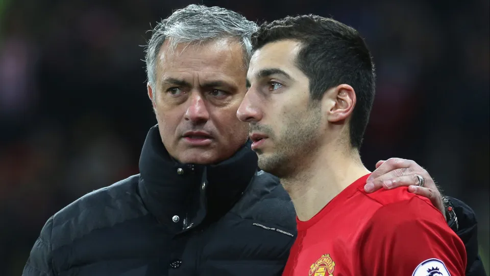 "És uma m****". Revelada troca de insultos entre Mourinho e ex-United