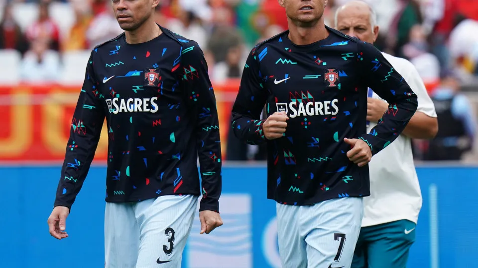 Pepe recorda tempos com Cristiano Ronaldo na seleção: "Cada um..."