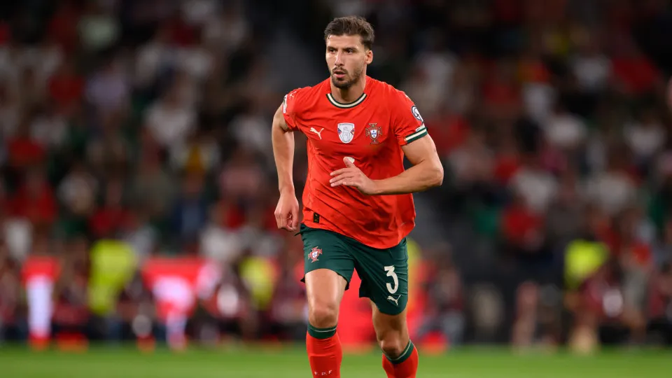 Rúben Dias: "Eles tiveram um bloco baixo. Não foi fácil de penetrar"