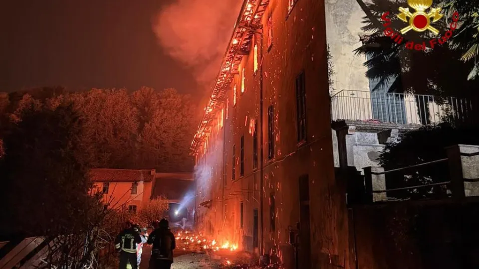 Incêndio devasta mosteiro em Itália e força retirada de 22 freiras