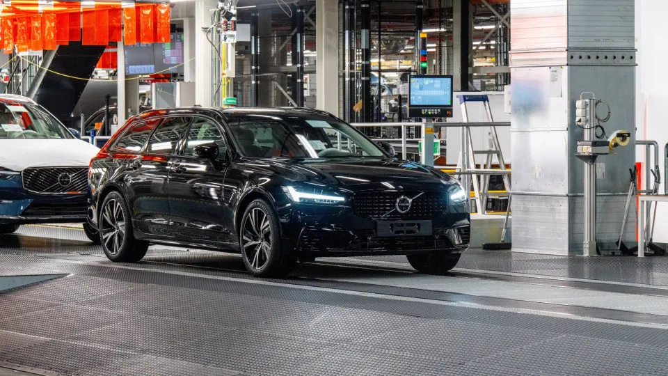 Produzida a última Volvo V90, que vai ser peça de museu
