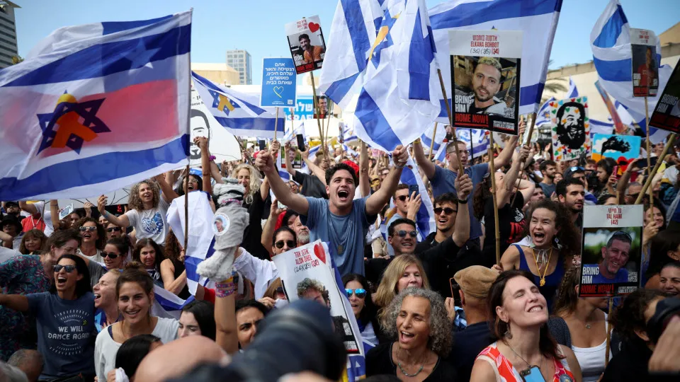 AO MINUTO: "Fim do terror absoluto"; Trump? "Melhor amigo de Israel"