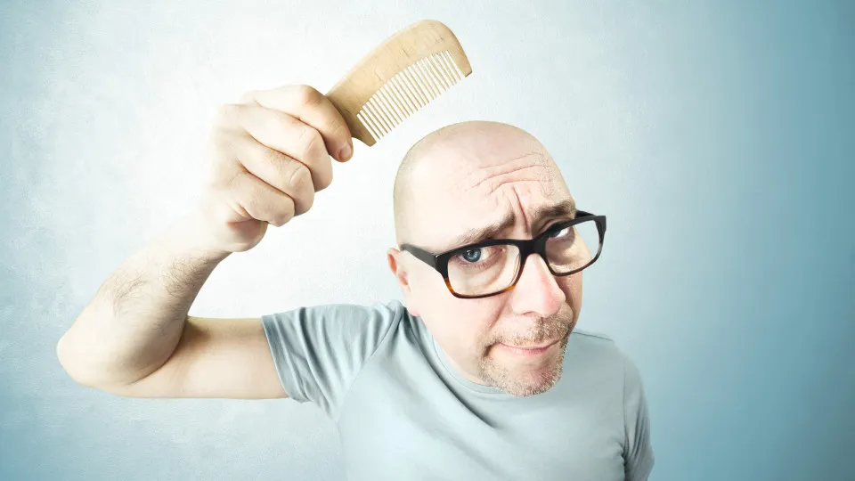 Hoje é Dia do Careca! "Ainda existe uma pressão estética muito forte"