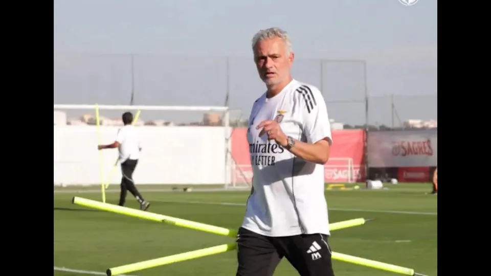 Benfica preparou estreia na Taça de Portugal com novidade no treino
