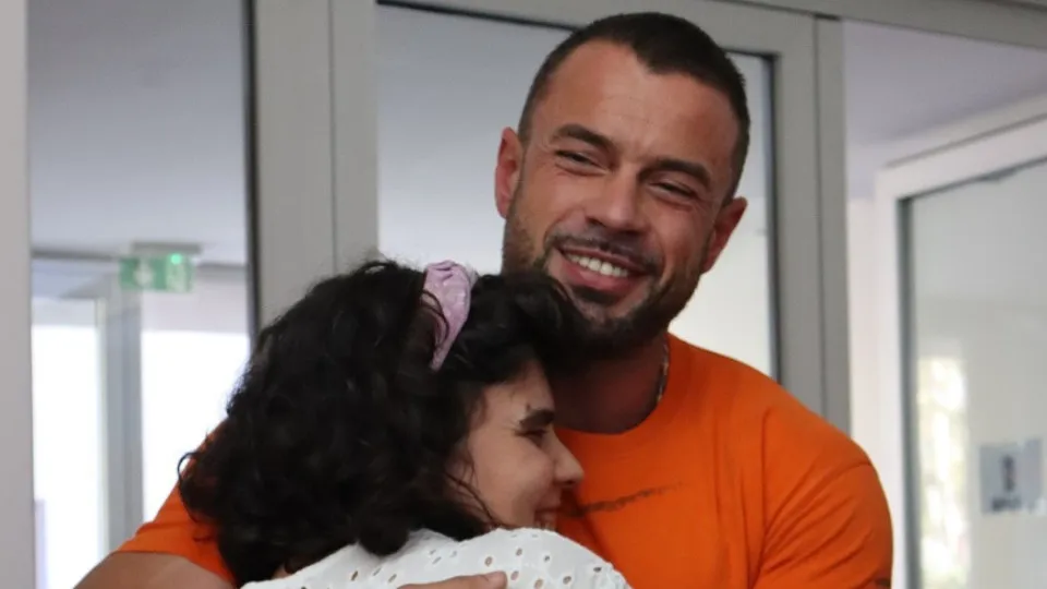 "Foi difícil segurar as lágrimas". Marco Costa em visita a instituição