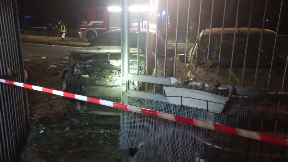 Explosão destrói carro de jornalista italiano. Já tinha recebido ameaças