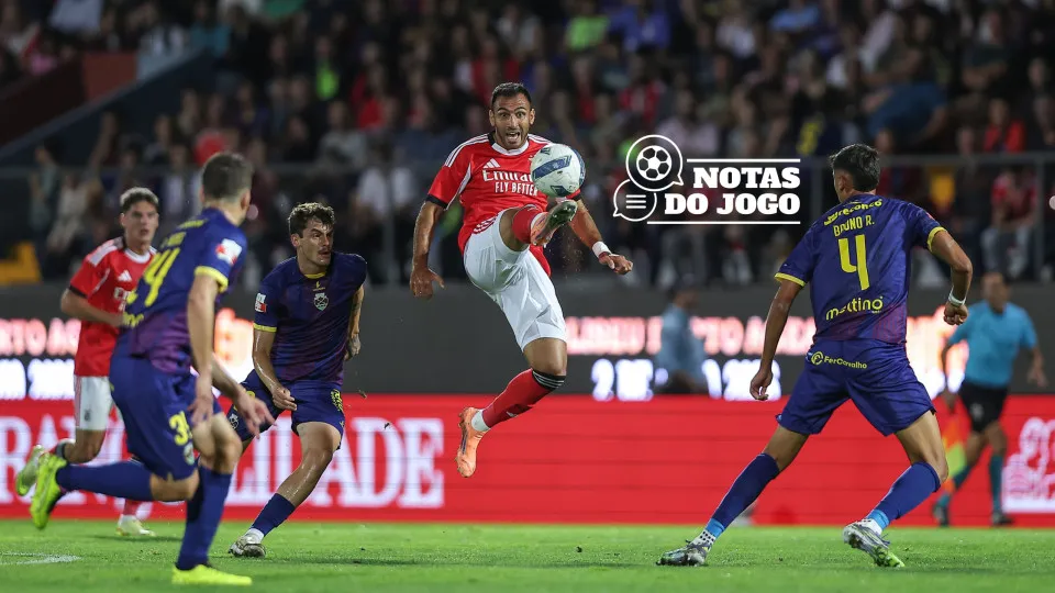 'PavliBis' coloriu exibição cinzenta e salvou Benfica de queda em Chaves
