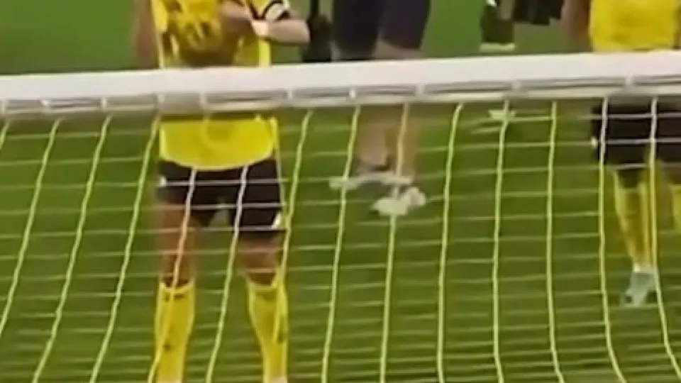 Incrível. Cristiano Ronaldo e Speed em comunhão após vitória do Al Nassr