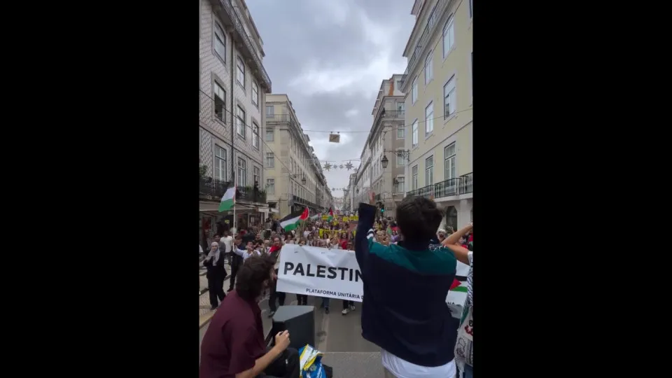 Marcha pró-Palestina junta milhares no centro de Lisboa. Eis o vídeo