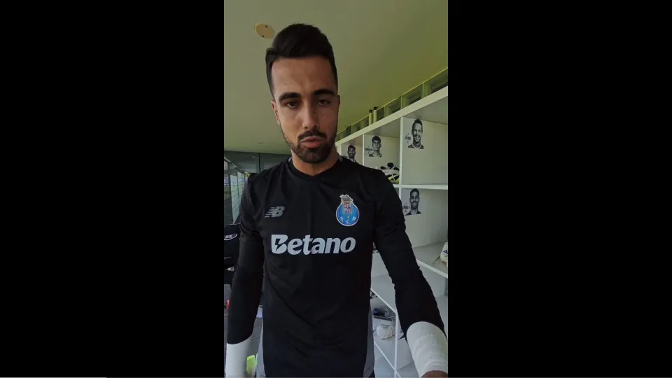 Plantel do FC Porto deseja "boa sorte" a Tomás Pérez na final do Mundial