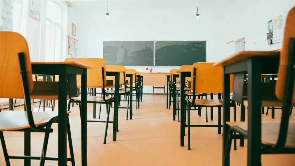 Publicados diplomas que reforçam apoio a alunos com necessidades especiais