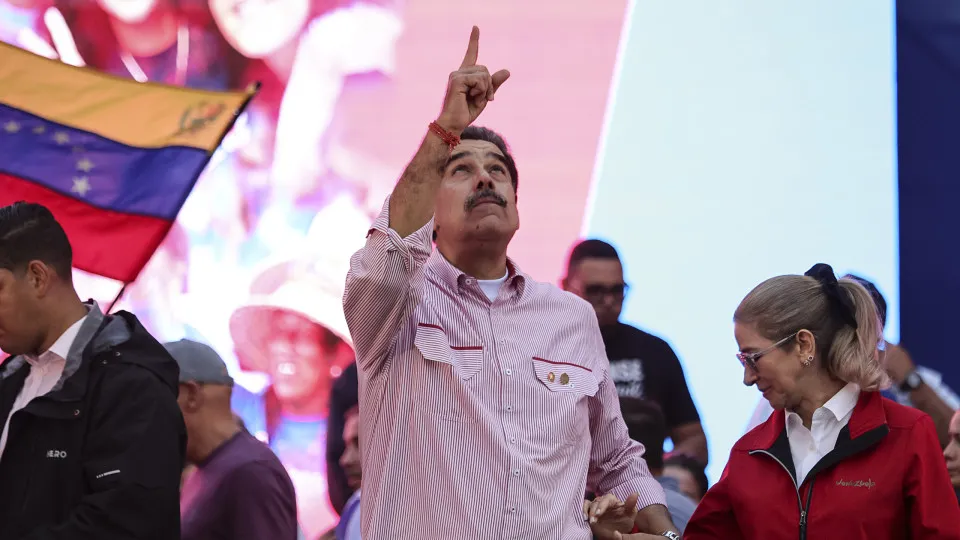 Nicolás Maduro agradece apoio do Brasil… em 'portunhol': Saiam às ruas