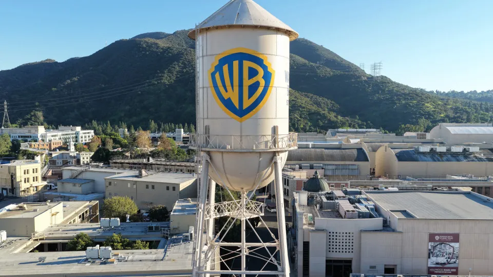 Com fusão pendente, lucro da Warner Bros cai no 1.º semestre