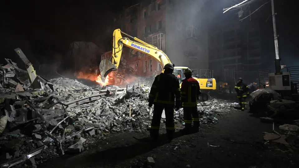 Quatro membros de uma família, incluindo crianças, morrem em ataque em Kharkiv