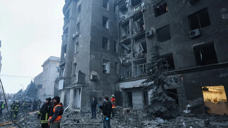 Dois mortos e 27 feridos no ataque de sexta-feira a Kharkiv