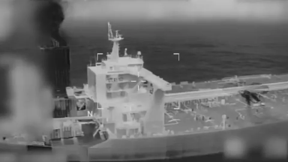 Moscovo denuncia uso da força dos EUA contra navio com bandeira russa