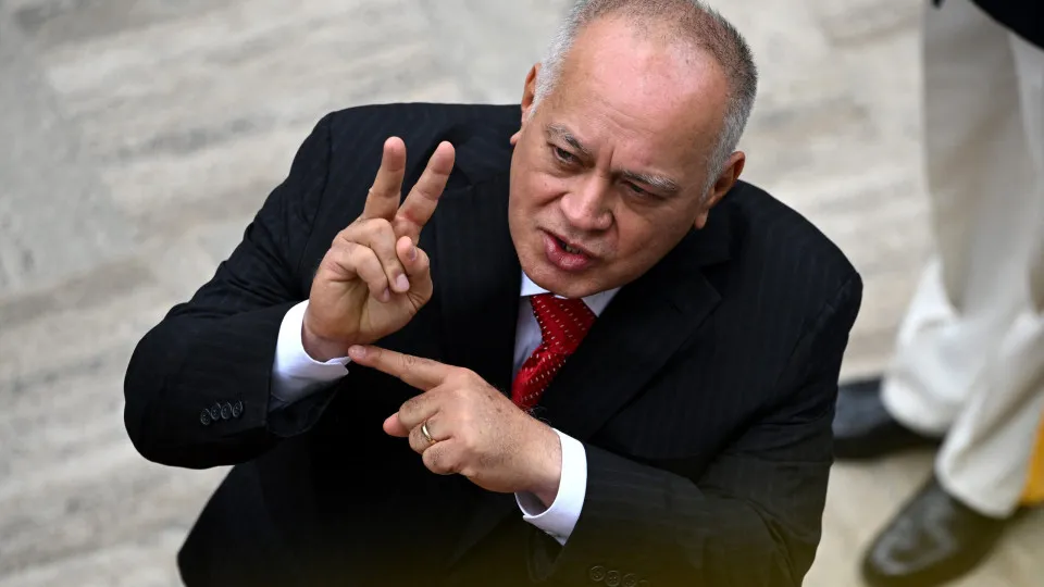 Ministro do Interior diz que na Venezuela continua a governar a revolução