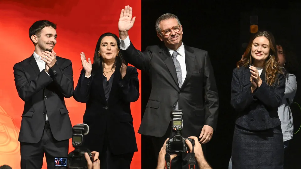 Seguro eleito Presidente com “o seu estilo”, Ventura segue “sem drama” Seguro eleito Presidente com “o seu estilo”, Ventura segue “sem drama”