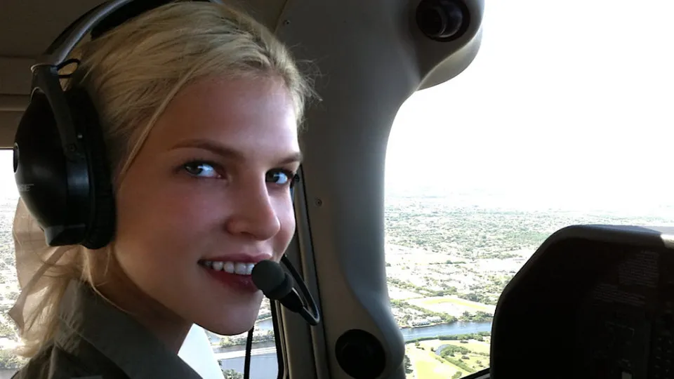 Ex-piloto de Epstein colaborou com autoridades em troca de visto