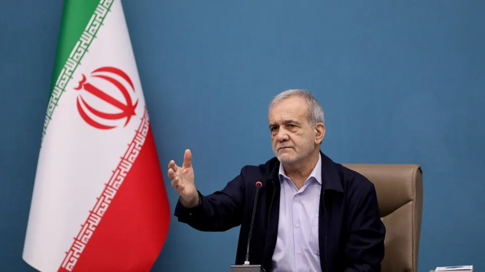“EUA e Israel visam enfraquecer os países islâmicos”, acusa Pezeshkian “EUA e Israel visam enfraquecer os países islâmicos”, acusa Pezeshkian