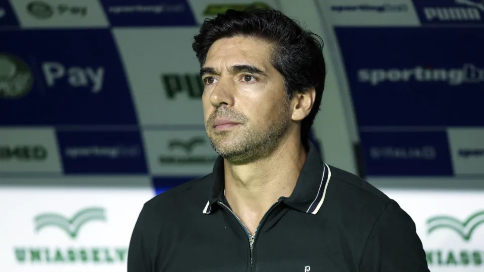Abel Ferreira afunda Martín Anselmi e Palmeiras é líder provisório Abel Ferreira afunda Martín Anselmi e Palmeiras é líder provisório