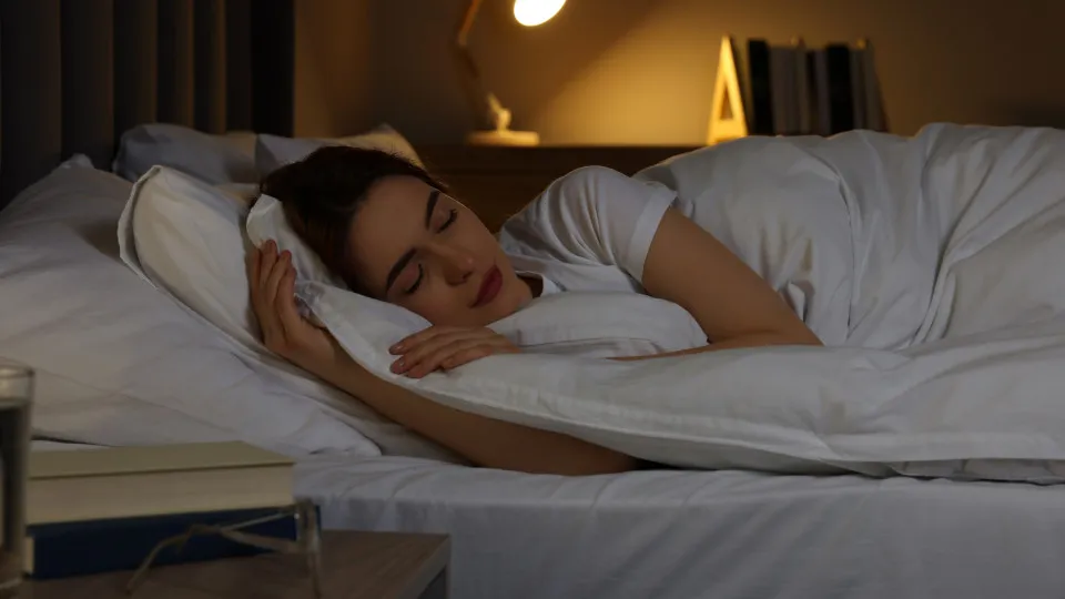 6 alimentos que pode comer à noite para queimar calorias enquanto dorme