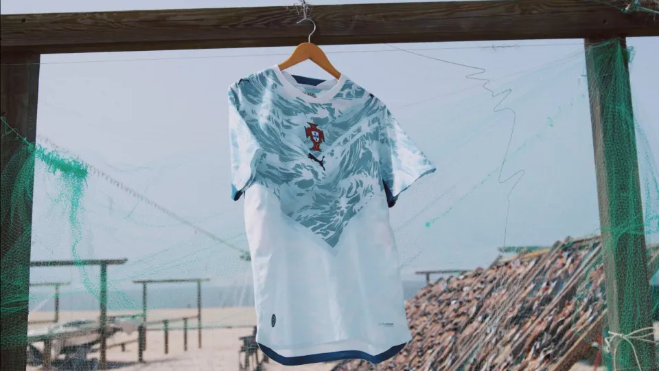 Desfeitas as dúvidas. O equipamento alternativo de Portugal no Mundial Desfeitas as dúvidas. O equipamento alternativo de Portugal no Mundial
