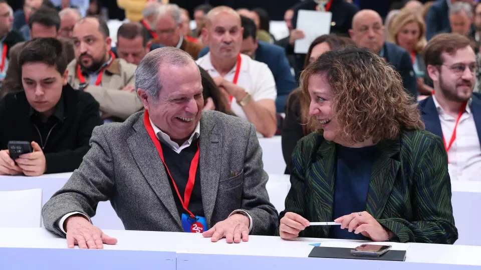 PS “deve continuar a querer ser parte das soluções”, defende Carlos César PS “deve continuar a querer ser parte das soluções”, defende Carlos César