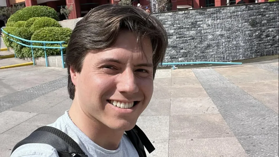 Escritor Afonso Reis Cabral instala-se uma semana no Colombo para escrever novo livro — image 1