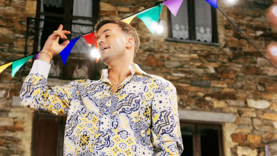 Amor de verano que David Carrera tuvo a los 16 años revelado en nuevo single