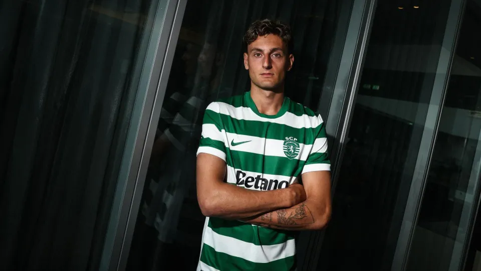 Oficial: Sporting anuncia novo reforço para o meio-campo