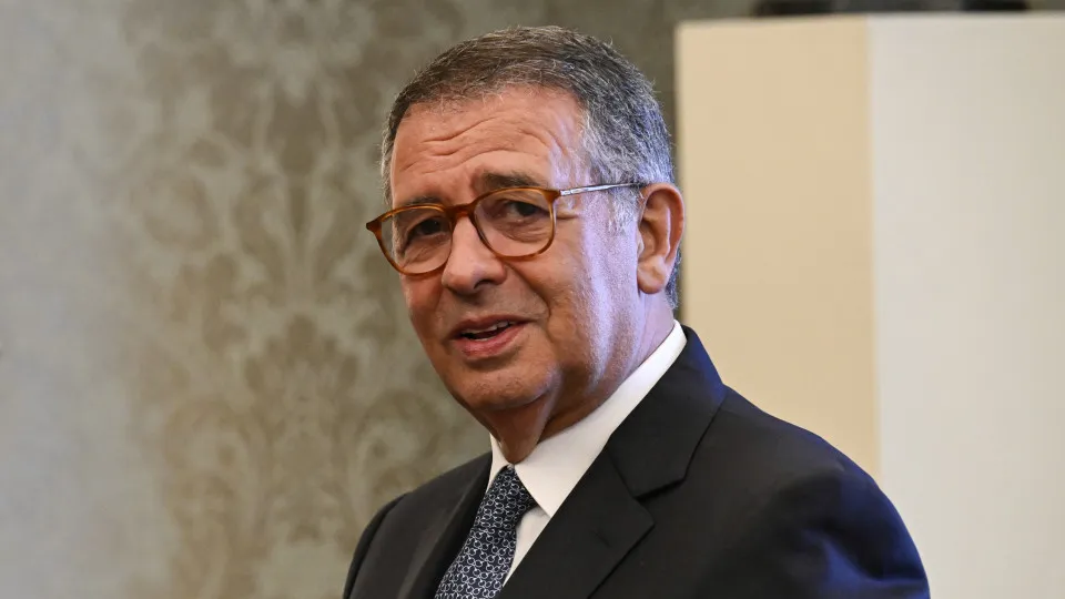 Seguro: "Soberania nacional não se constrói apenas em Lisboa"