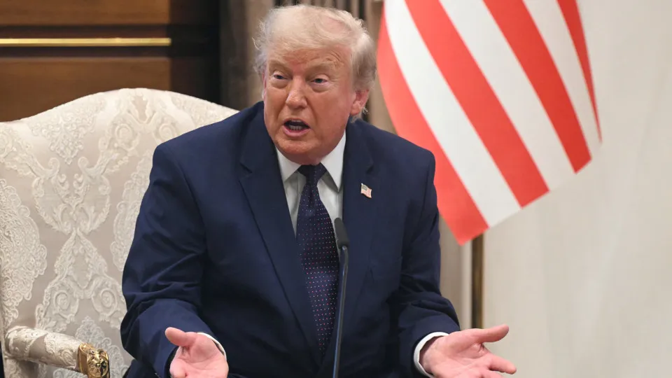 Trump acredita que acordo com Irão ainda é possível